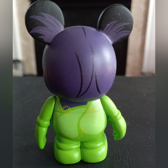 DISNEY VINYLMATION SERIES 1 THE SWORD AND THE STONE " MADAME MIMI" 1963 - Picture 2 of 3